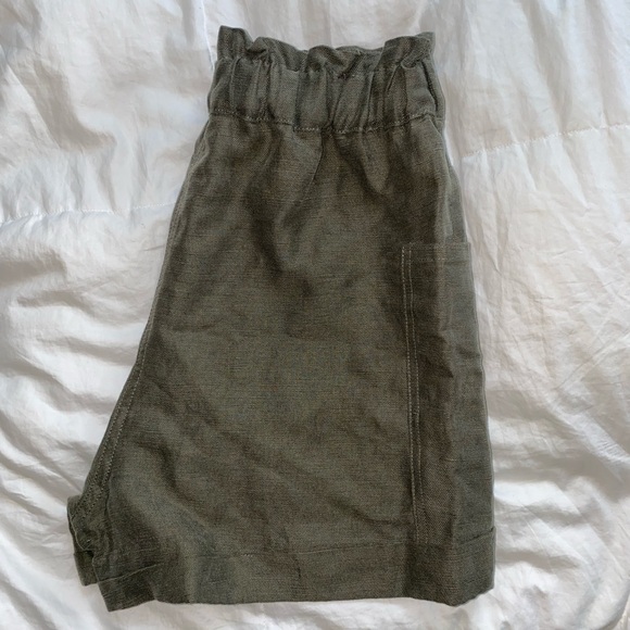 Aritzia Wilfred dark green linen blend high waisted short - Picture 6 of 6